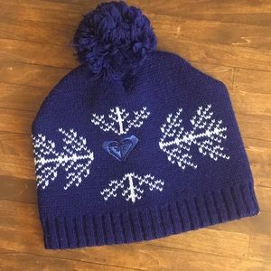 roxy pom pom beanie